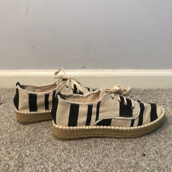 Striped Canvas Espadrille Sneakers - Size 9 - Picture 4 of 10